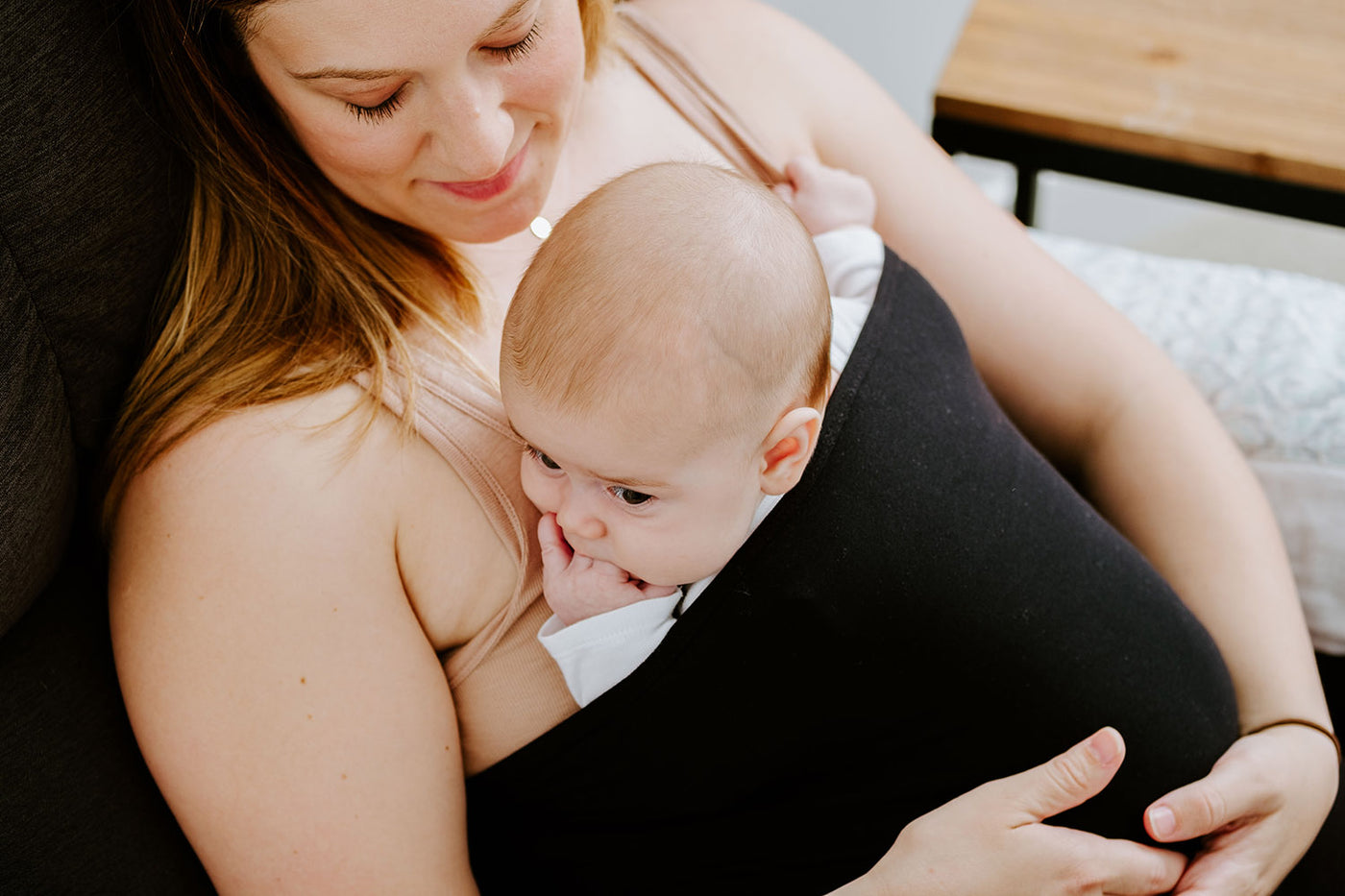 newborn skin to skin 